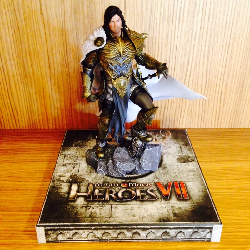 heroes-7-collectors-edition-ivan-figurine